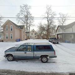 220 Delaware St SE
